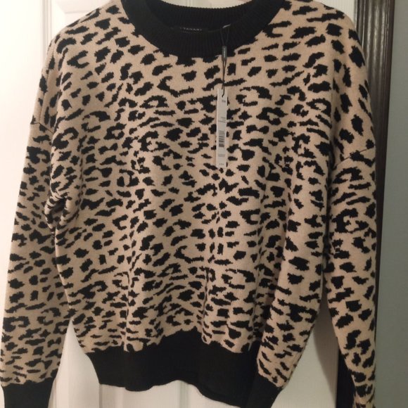 Tehari Leopard Print Sweater Super Soft NWT - Picture 4 of 4